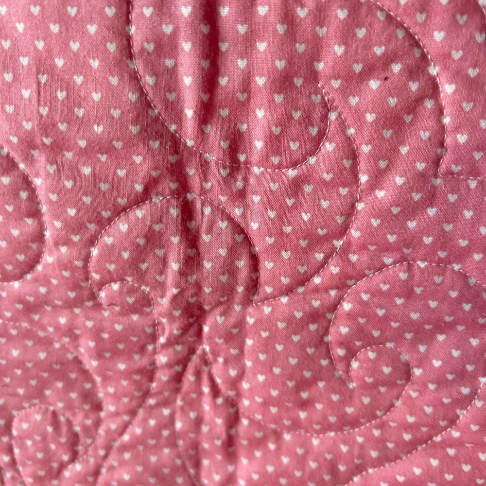 Pink and White Quilted Bedspread - Picture 9 of 10